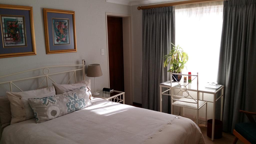 Old Oak Guest House 벨빌 외부 사진